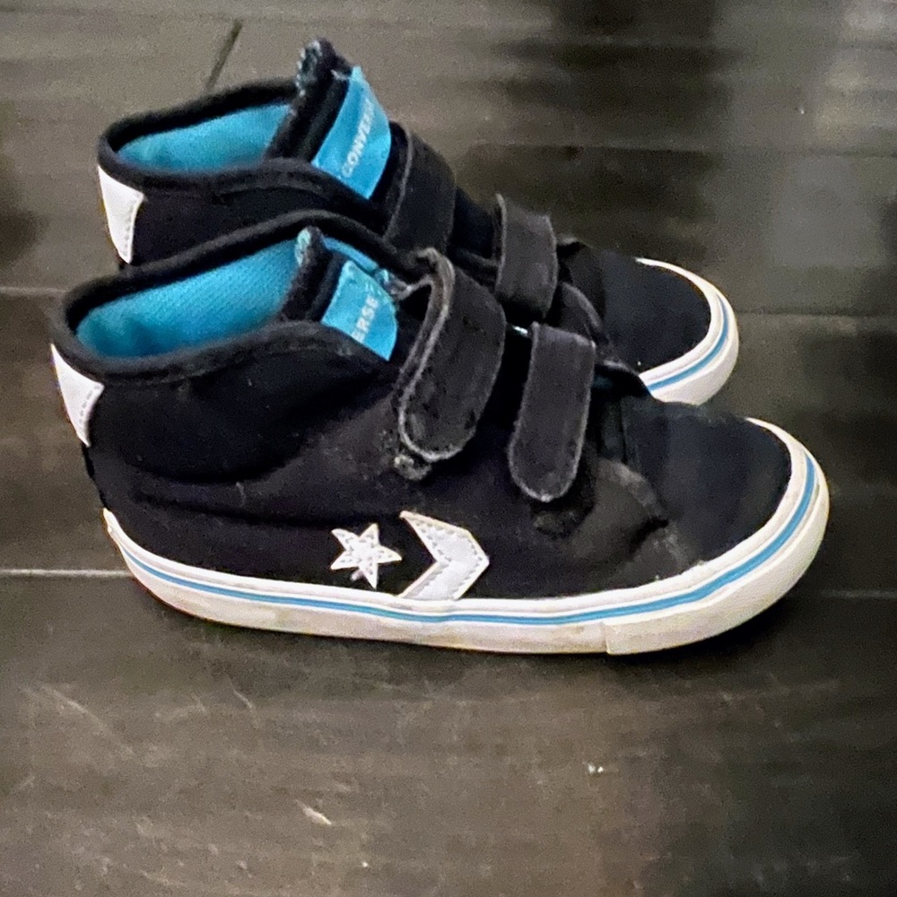 Converse Kids Hightop’s sz 10